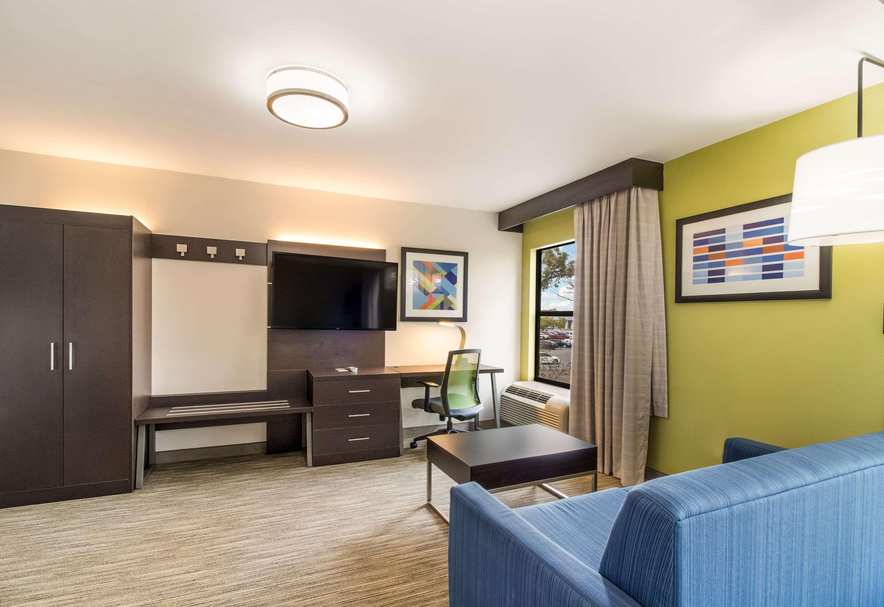 Clarion Pointe New Bern Hotel Buitenkant foto