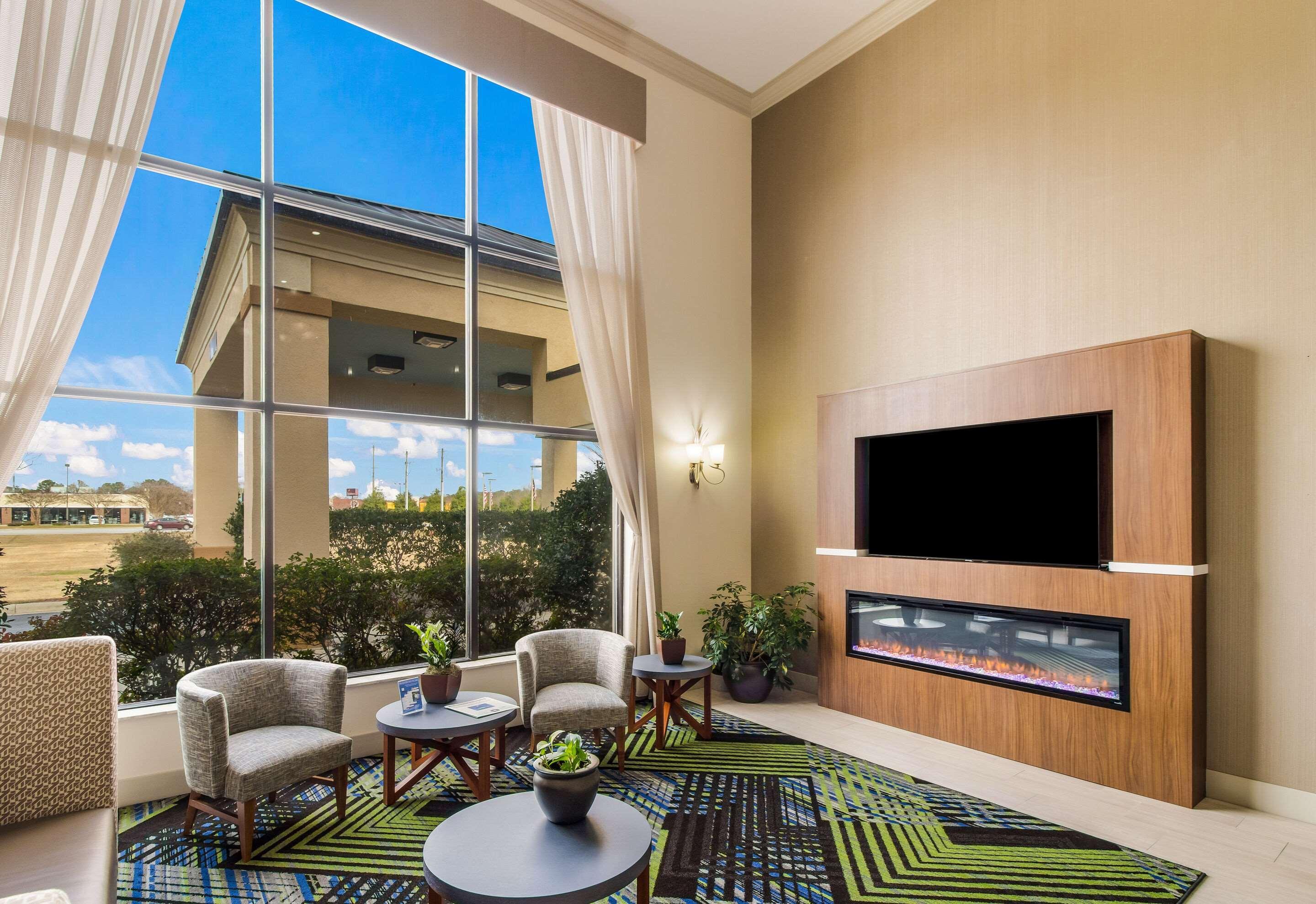 Clarion Pointe New Bern Hotel Buitenkant foto