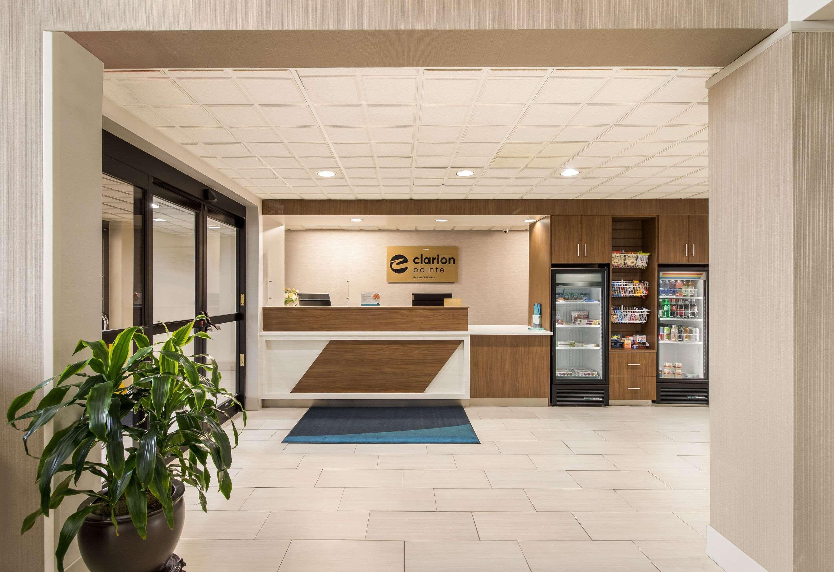 Clarion Pointe New Bern Hotel Buitenkant foto