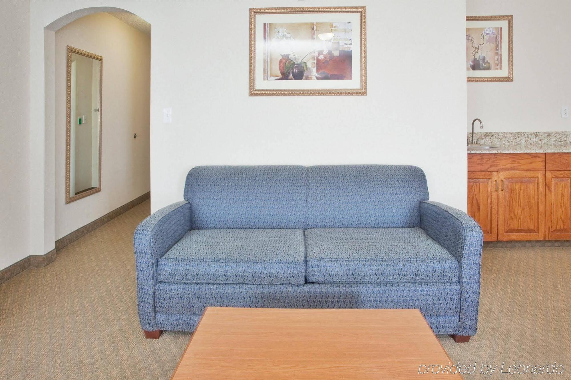 Clarion Pointe New Bern Hotel Buitenkant foto